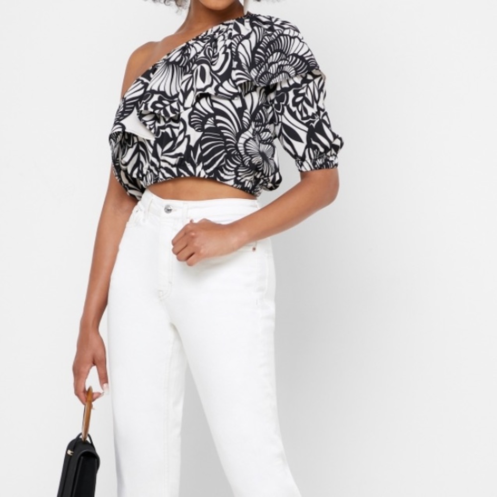 TOPSHOP SILK-LIKE PRINTED ONE SHOULDER BLOUSE - Picture 4 of 6